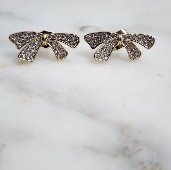 Elegant Gold Plated Bow Earrings - Picture 5 of 5